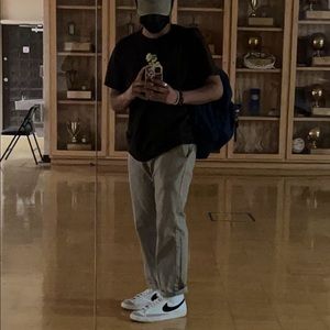 Meet your Posher, Sam